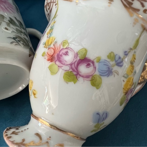 Three Vintage Hand Painted Expresso Cups - Picture 5 of 7